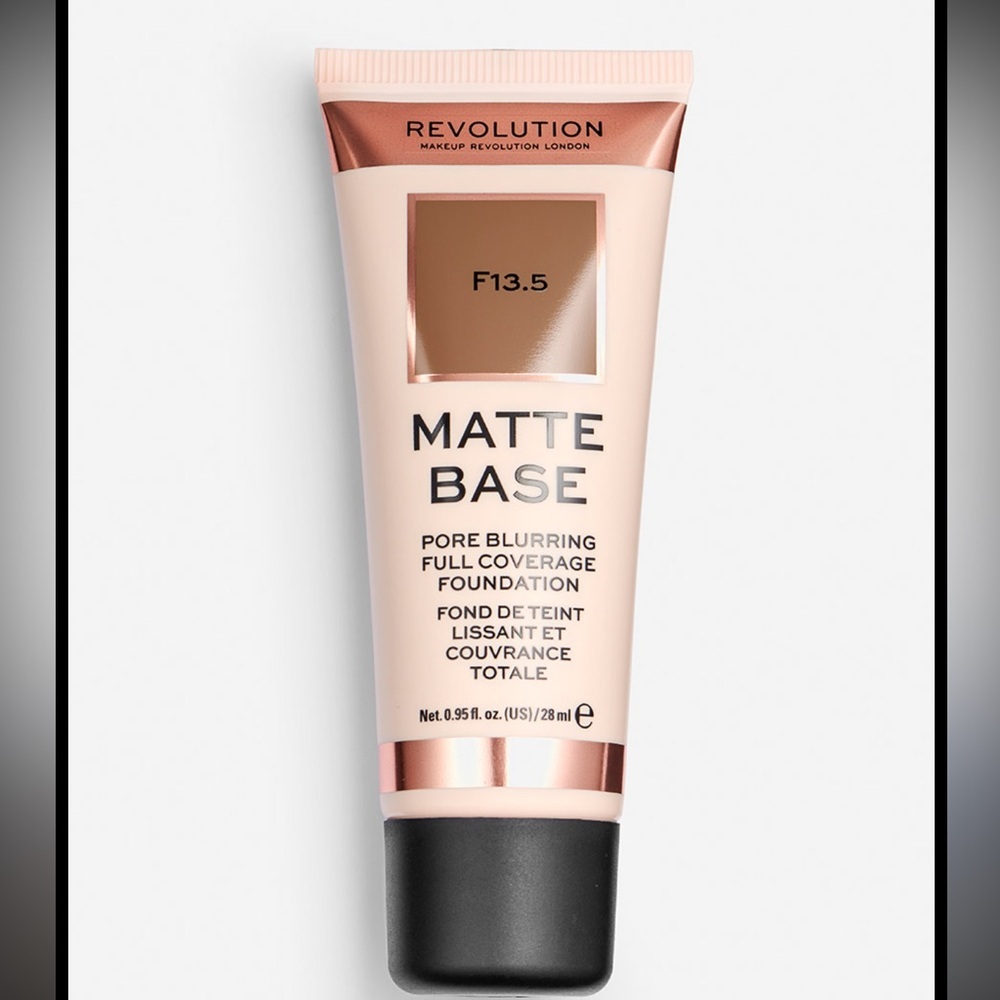 Makeup Revolution Matte Base Foundation –‎ Shade F13.5